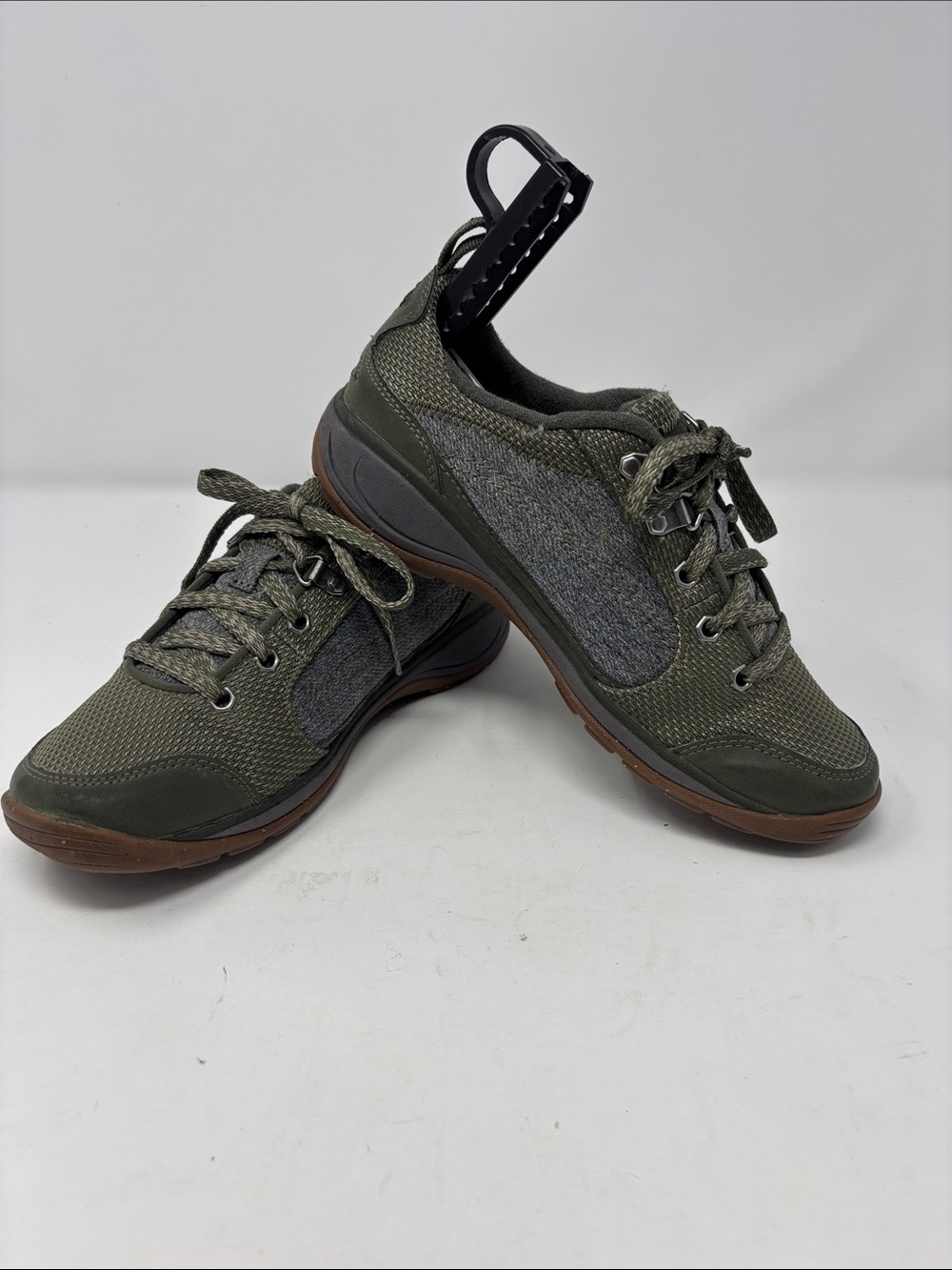 Chaco 6.5 Casual Olive Green Lace-Up Walking Shoes